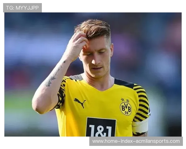 多特罗伊斯插上低射完成本场最流畅一刻:激情与精准的完美结合 多特罗伊斯插上低射完成本场最流畅一刻:激情与精准的完美结合